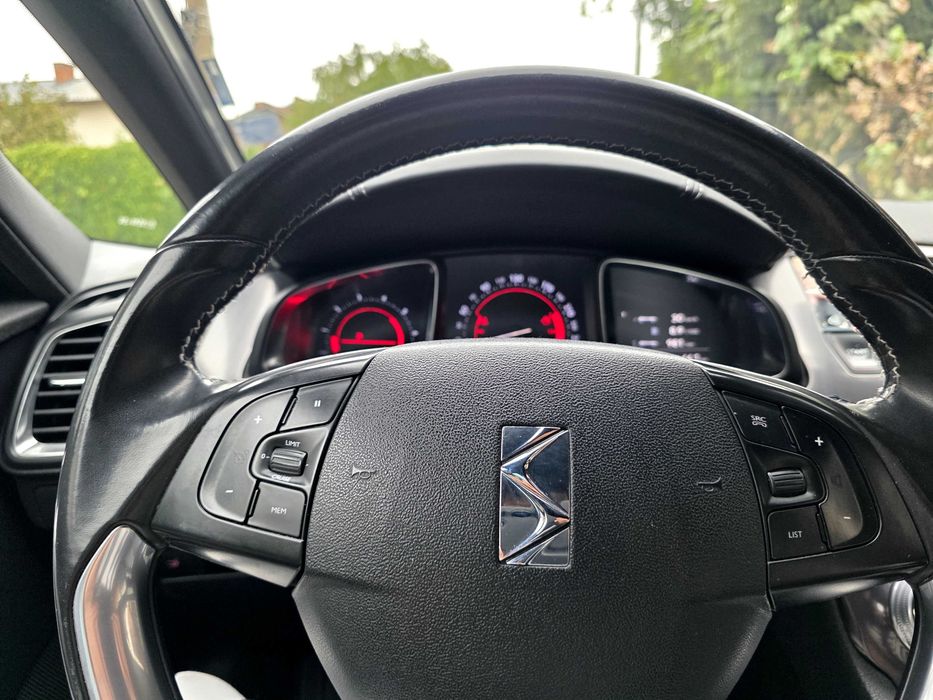 Продавам DS5 2.0