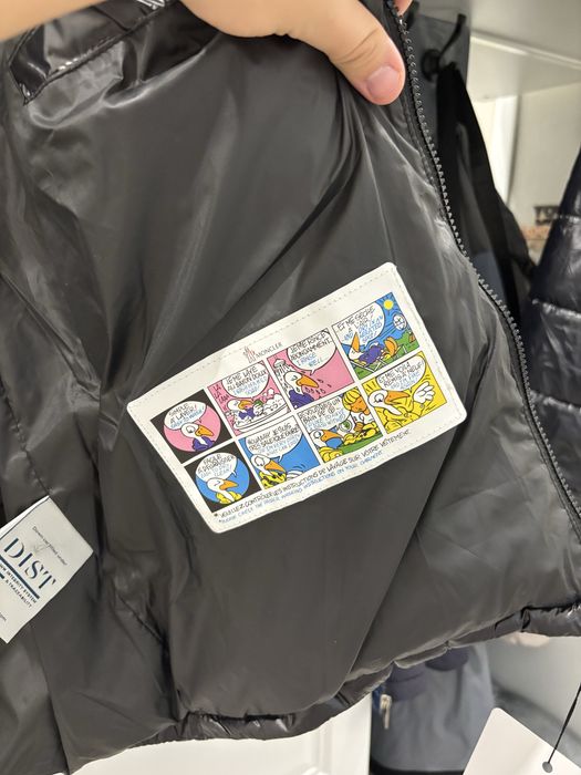 Продам новые куртки Moncler