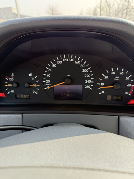 Mersedes bens w210 elegant