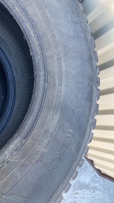 Продам шины 265/65 R17 БУ