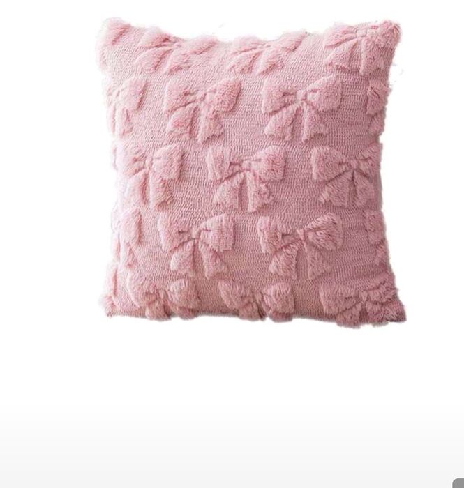 2  броя плюшени калъфки