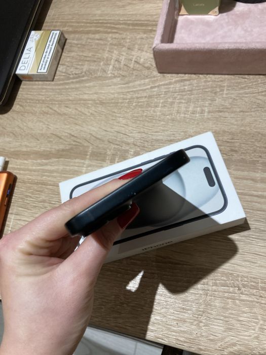 Vand Iphone 15 128GB