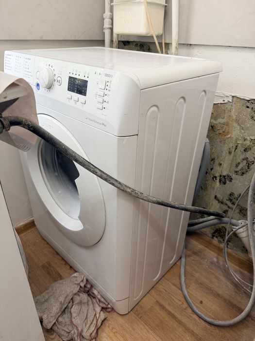 Стиральная машина indesit