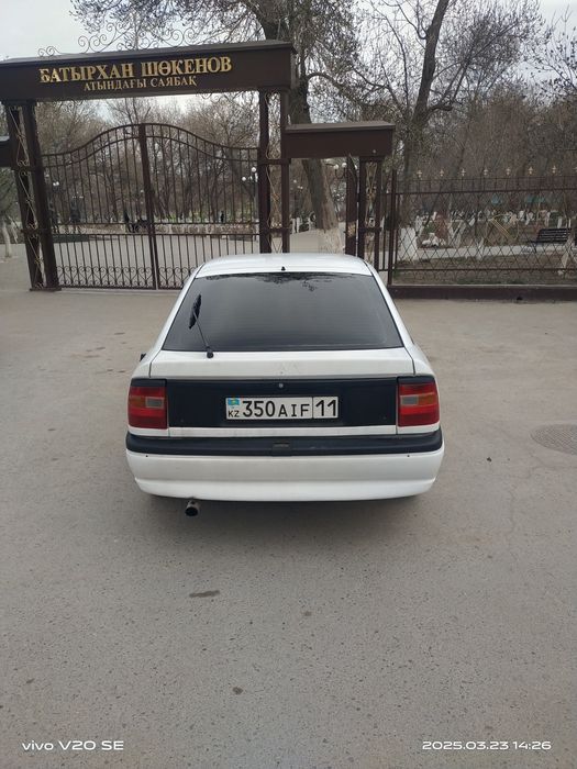 Продам Опель вектра 94 года объем 2