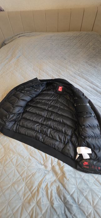 Nike Tech Fleece Aeroloft Bomber мъжко яке
