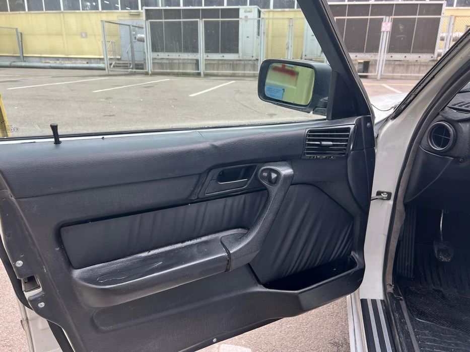 Вставки для дверных карт на БМВ Е34