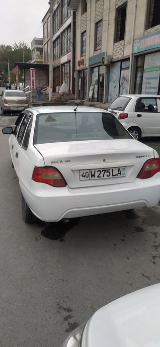 Зудлик билан нексия 2 donс сотилади Холати ўрта юриб турган мошина