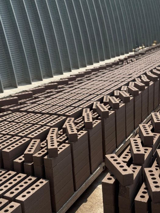 Облицовачный кирпич 65т.г