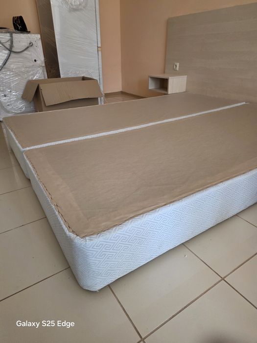 Обзавеждане за студио