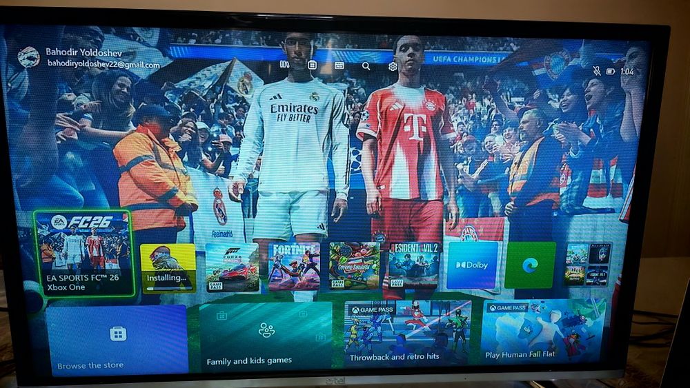 Xbox one x 1tb 4k/60 fps OBMEN BOR