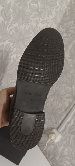 Продам зимнюю обувь