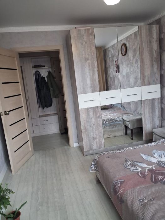 Продается 2 ком квартира.