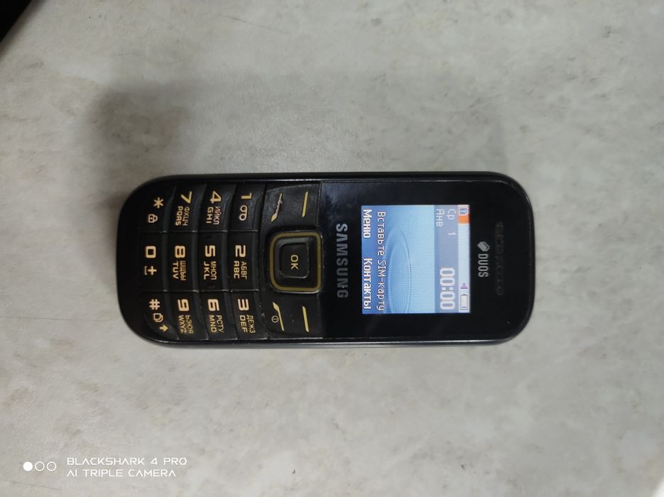 Продам Самсунг модель 1202i