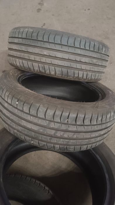 Продам резину 215/55/r17