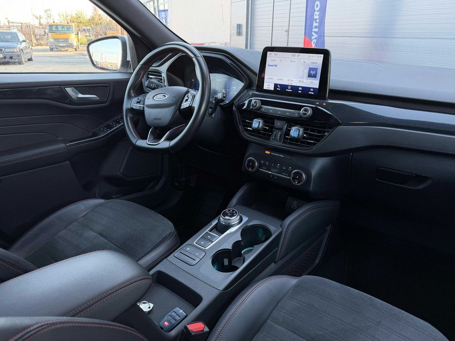 Ford Kuga hibrid,2023 URGENT