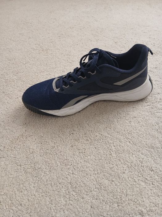 Reebok original krasovki, 43, ajoyib va qulay