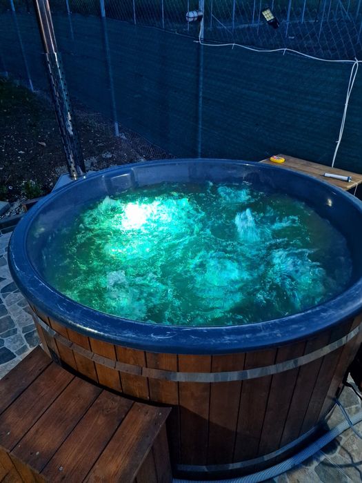 Închiriez cabana Daia noua