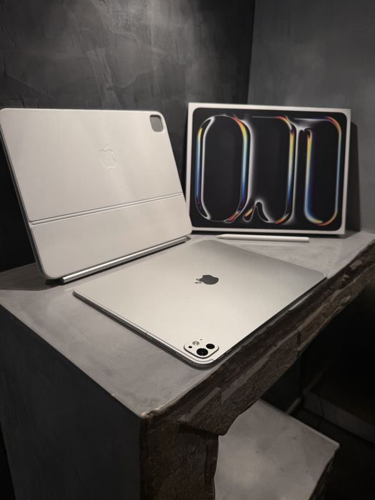 Ipad Pro M5 13” 1 TB Wifi + Cellular + Magic Keyboard + Apple Pencil Pro