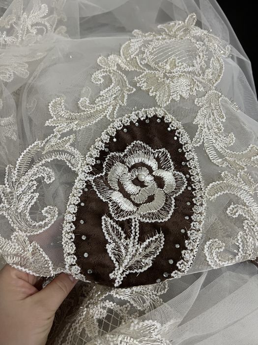 Продам тюль в отличном состоянии