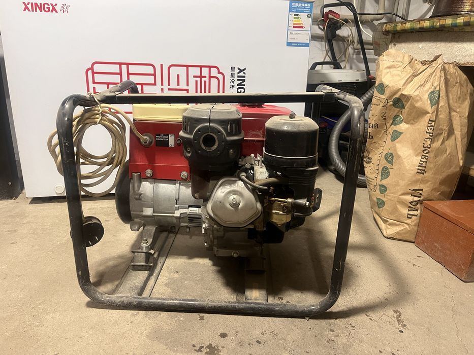 Продаю генератор