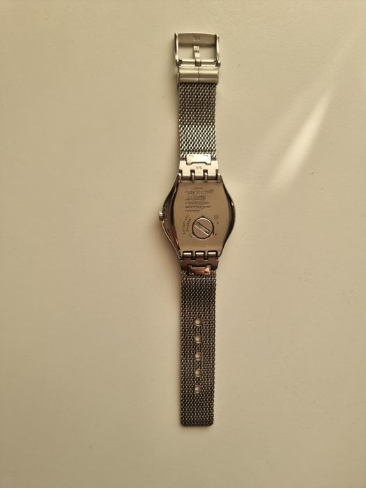 Часовник Swatch blue icone