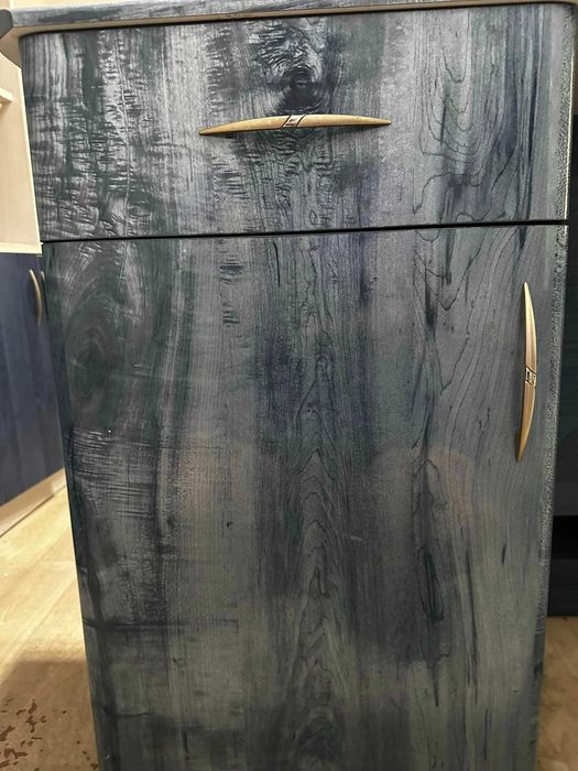 Офис обзавеждане