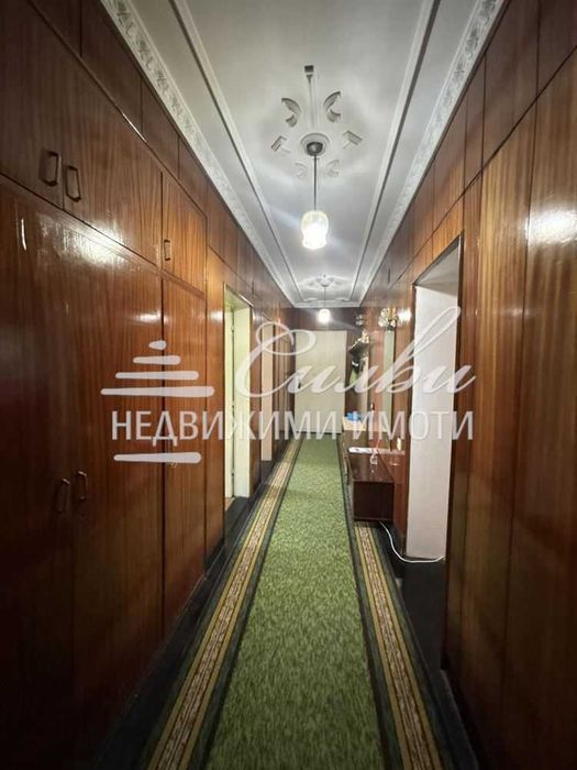 Продава се Четиристаен апартамент в Шумен, Математическа гимназия - 103 кв.м за 1787 €/кв.м - Снимка #8