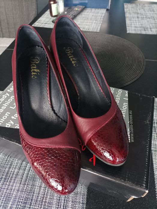 Дамски обувки естествена кожа