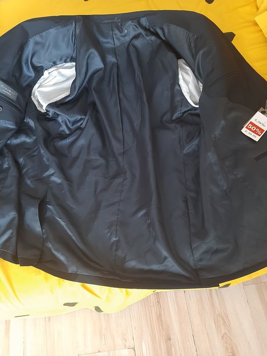 Sacou original gen HUGO BOSS marimea 56