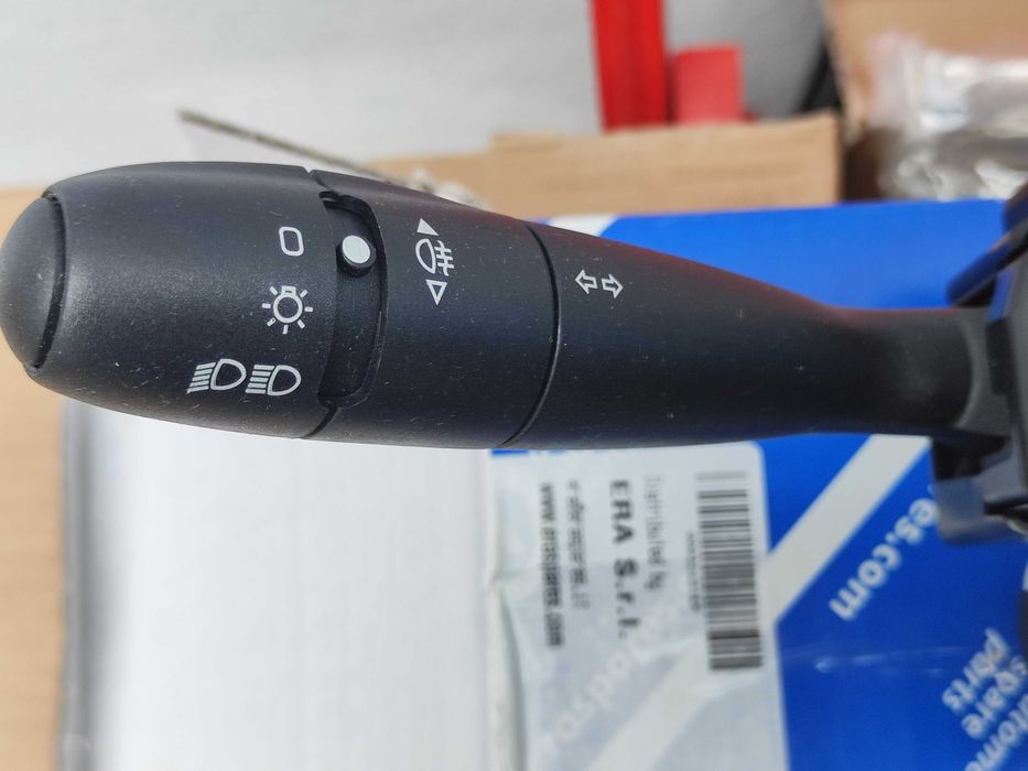 Превключвател на кормилната колона 96787373xt ERA 440602