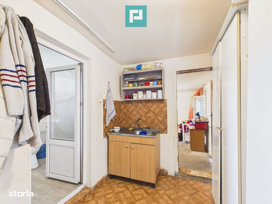 2 case cu teren de 2253 mp în Archiș