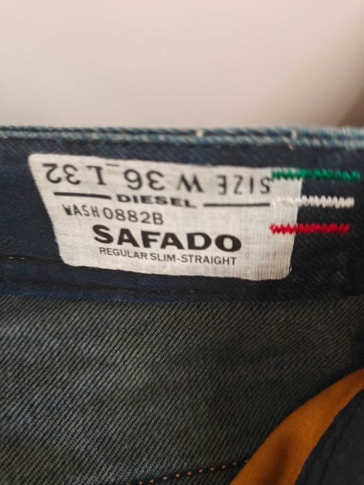 Blugi Diesel + blugi Guess+ geacă blugi Guess toate originale noi .