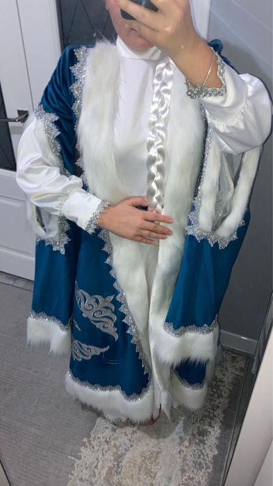 Продается костюм Деда мороза и снегуречка