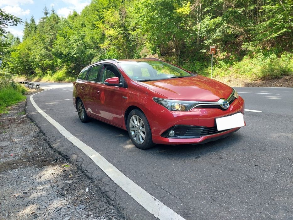 Toyota Auris 2015 hybrid TS