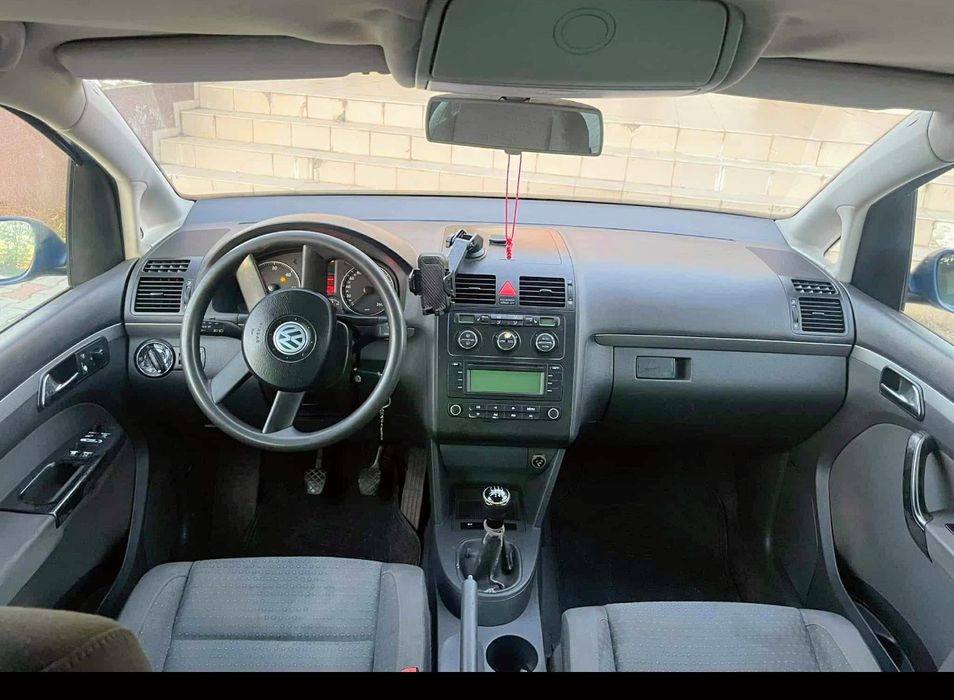 Vand VW Touran 1.9 diesel 2005 7 locuri fiscal pe loc