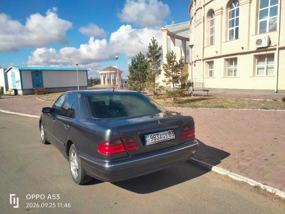 Продам автомобиль MERCEDES BENZ 210