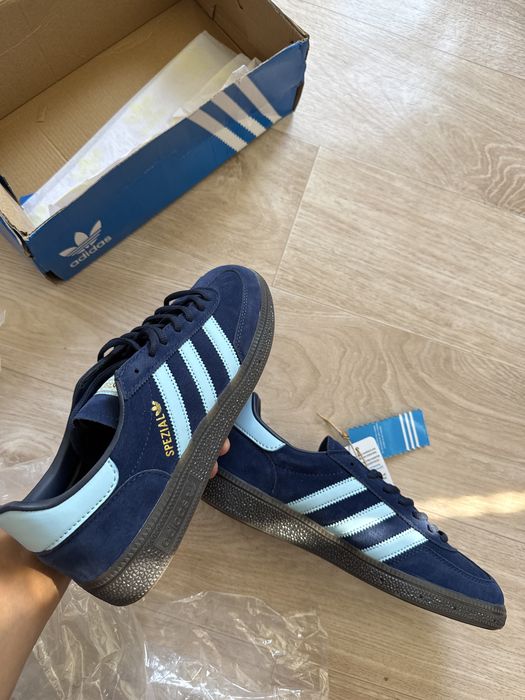 Adidas spezial (Адидас спешиал)
