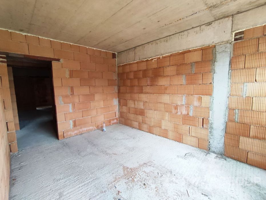 Продава се Двустаен апартамент в Варна, Виница - 54 кв.м за 1095 €/кв.м - Снимка #4