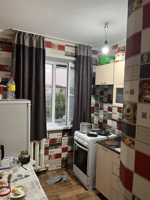 Продам 2х комн квартиру