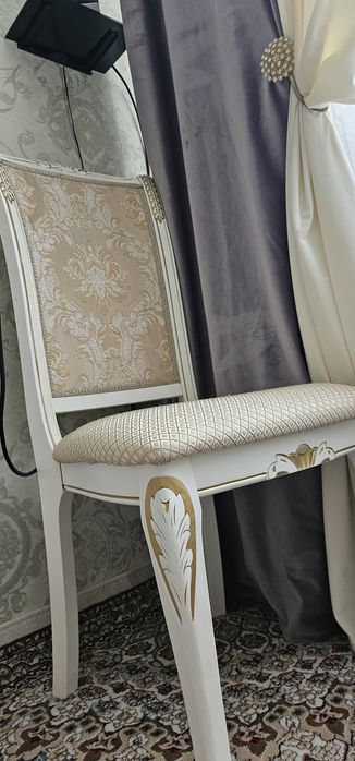 Продам стол со стульями