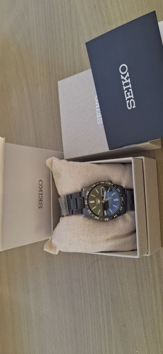 Механичен часовник Seiko 5