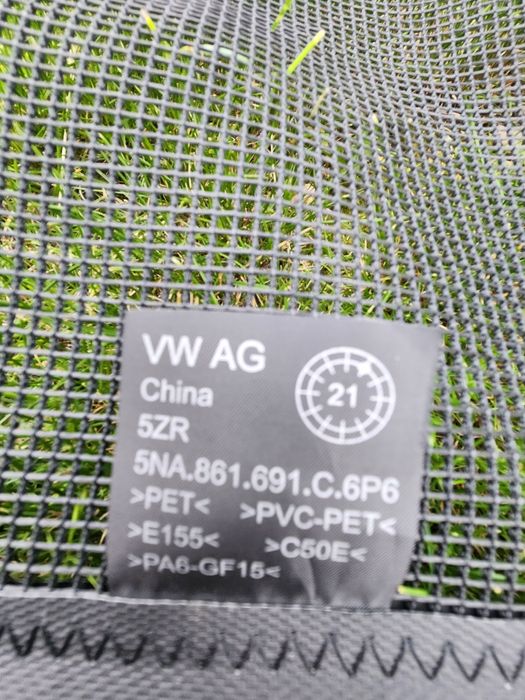 Paravan auto pentru animale de companie