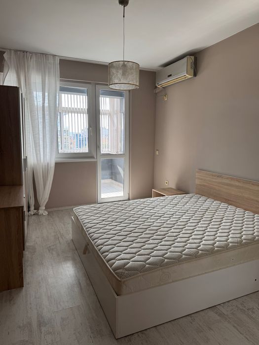 Дава се под наем Тристаен апартамент в Варна, Младост 1 - 120 кв.м за 720 € - Снимка #3