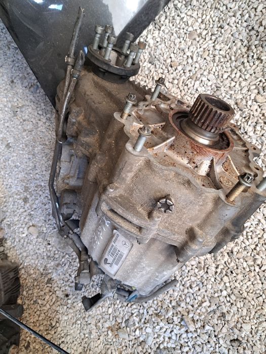 Раздатка Мерцедес ГЛ Х164 МЛ W164 4.2 ОМ629 Mercedes GL X164 ML W164 4