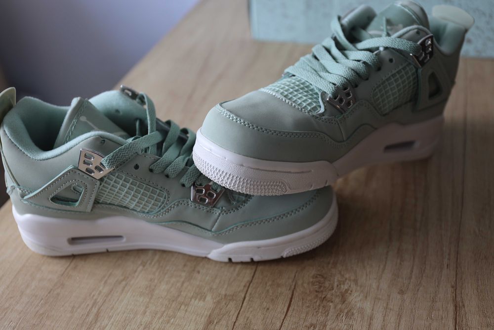 Jordan 4 turcoaz 36 38 39