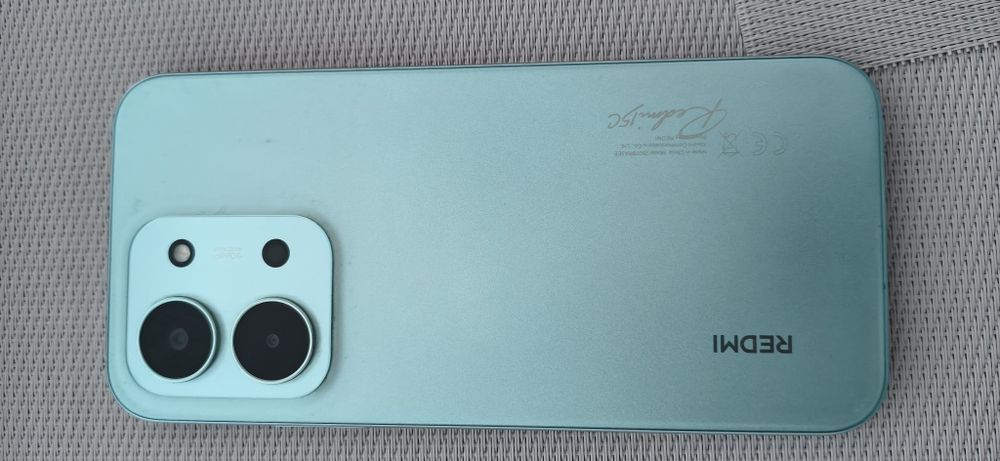 Продавам Redmi 15c