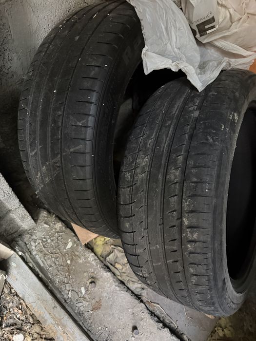 245/45/19 пара летних резина
