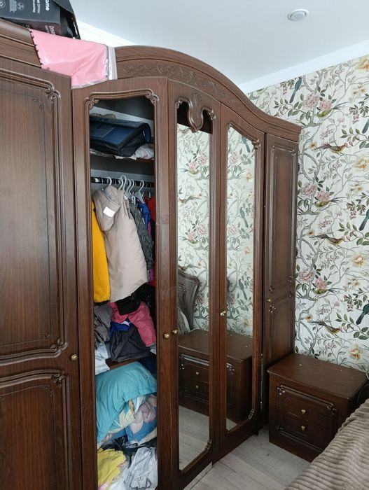 Спальный гарнитур