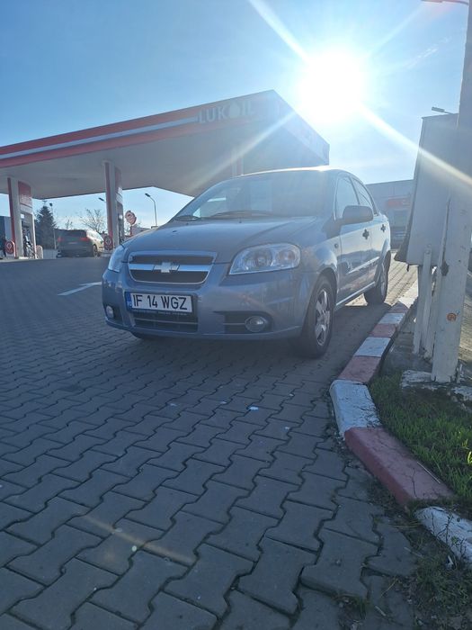 Vând Chevrolet Aveo