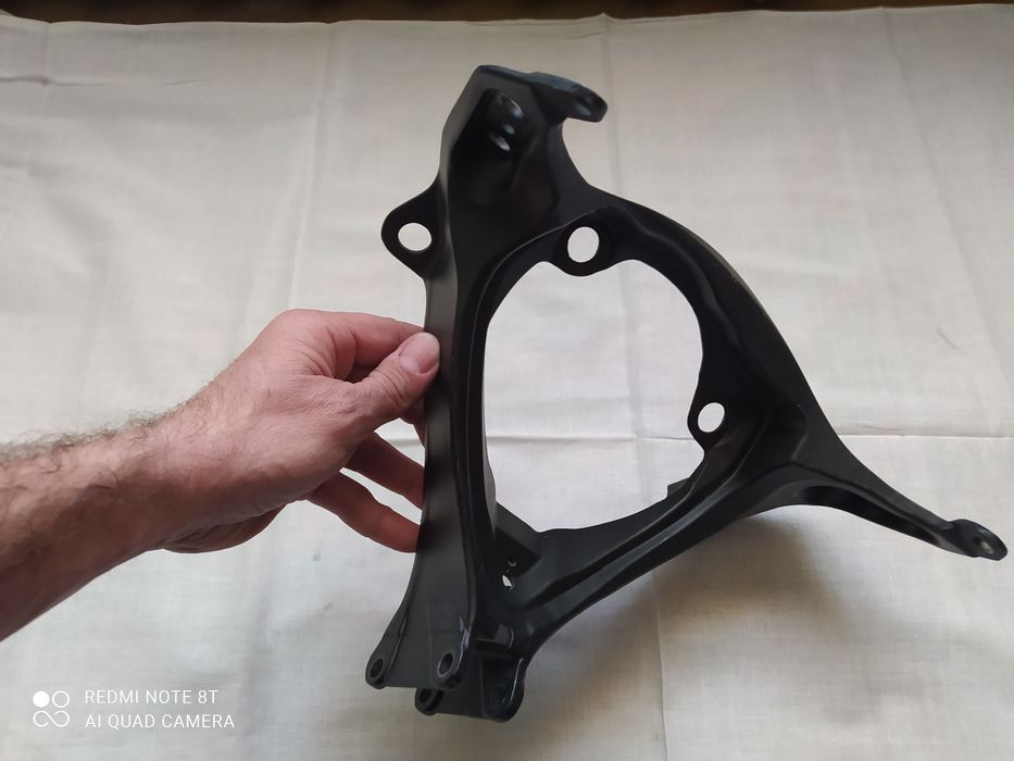 Продам кронштейн паук Suzuki GSX-R 1000